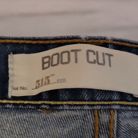 Levis 515 Dark Blue Bootcut Womens 16 Short Distressed Bottom Edge - Picture 9 of 15